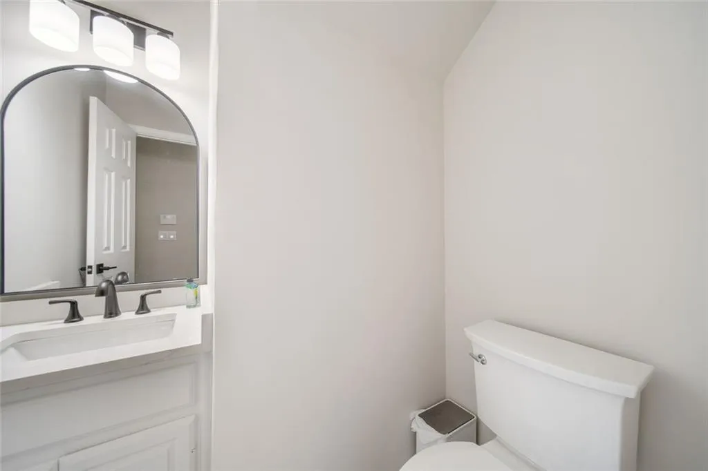 2960 Coles Way, Sandy Springs, Georgia 30350, 8 Bedrooms Bedrooms, ,5 BathroomsBathrooms,Residential,For Sale,2960 Coles Way,7680304