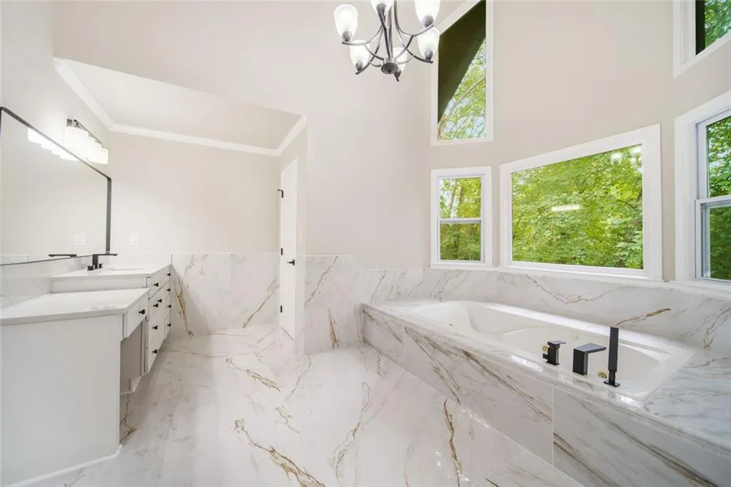 2960 Coles Way, Sandy Springs, Georgia 30350, 8 Bedrooms Bedrooms, ,5 BathroomsBathrooms,Residential,For Sale,2960 Coles Way,7680304