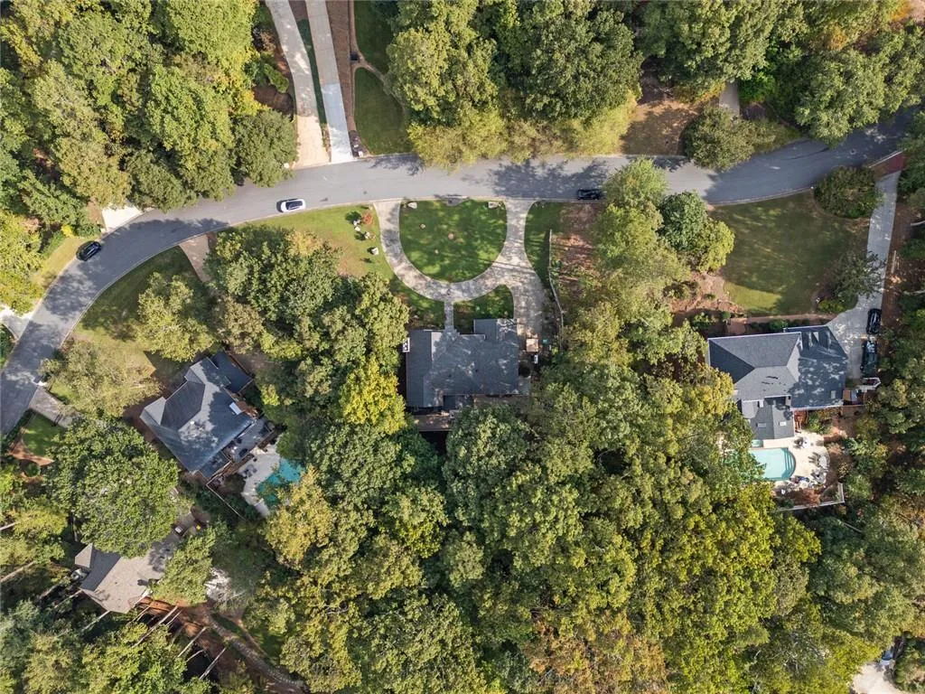 2960 Coles Way, Sandy Springs, Georgia 30350, 8 Bedrooms Bedrooms, ,5 BathroomsBathrooms,Residential,For Sale,2960 Coles Way,7680304