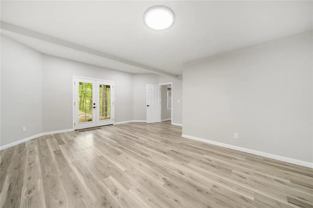 2960 Coles Way, Sandy Springs, Georgia 30350, 8 Bedrooms Bedrooms, ,5 BathroomsBathrooms,Residential,For Sale,2960 Coles Way,7680304