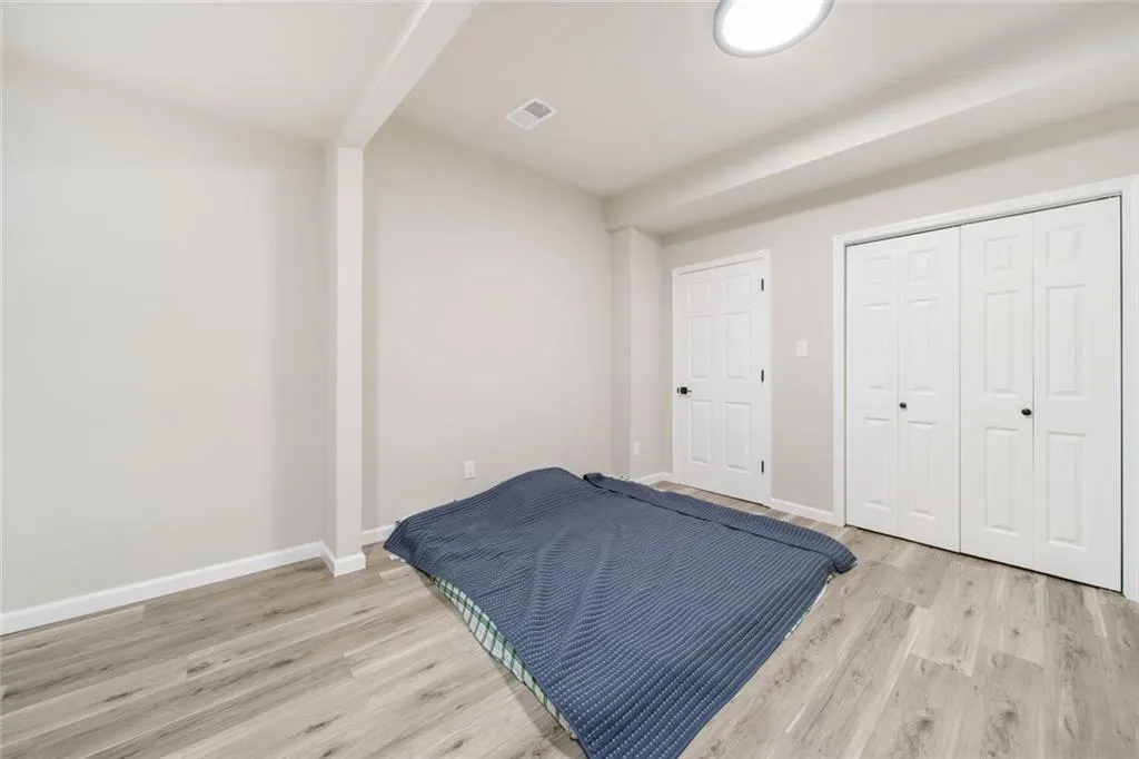 2960 Coles Way, Sandy Springs, Georgia 30350, 8 Bedrooms Bedrooms, ,5 BathroomsBathrooms,Residential,For Sale,2960 Coles Way,7680304