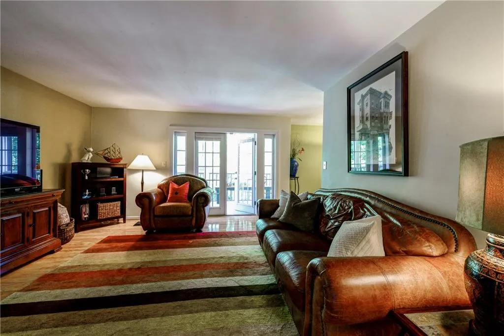 1445 Monroe Drive Ne Unit C40, Atlanta, Georgia 30324, 2 Bedrooms Bedrooms, ,2 BathroomsBathrooms,Residential,Sold,1445 Monroe Drive Ne Unit C40,5875694