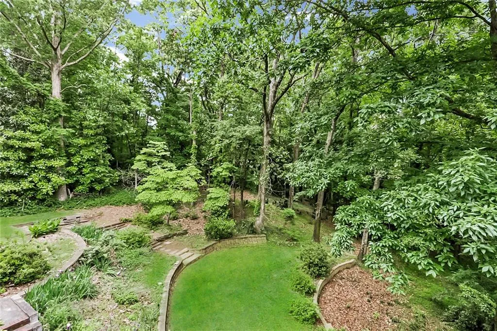 7565 Chaparral Drive, Sandy Springs, Georgia 30350, 5 Bedrooms Bedrooms, ,5 BathroomsBathrooms,Residential,Sold,7565 Chaparral Drive,6670817
