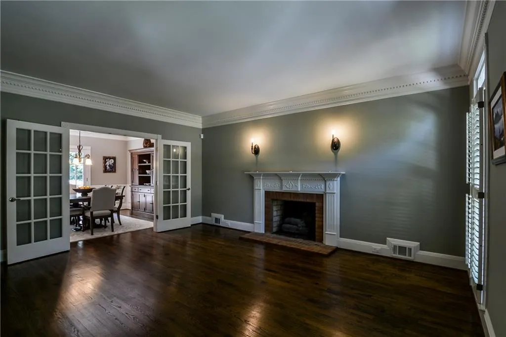 7450 Hunters Woods Drive, Sandy Springs, Georgia 30350, 6 Bedrooms Bedrooms, ,5 BathroomsBathrooms,Residential,Sold,7450 Hunters Woods Drive,5706206
