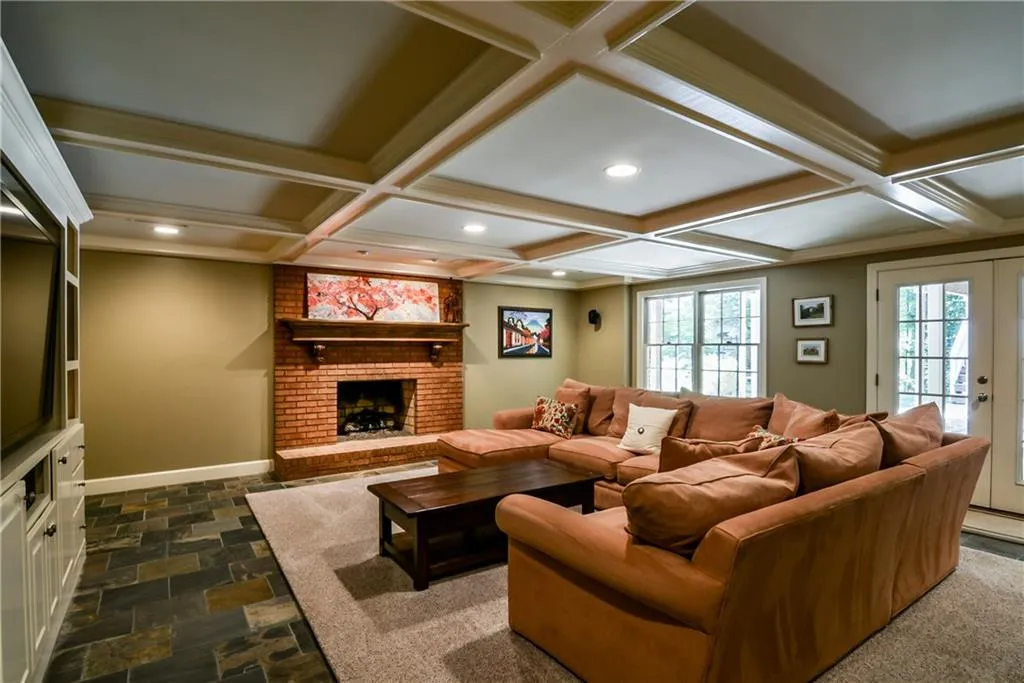 7450 Hunters Woods Drive, Sandy Springs, Georgia 30350, 6 Bedrooms Bedrooms, ,5 BathroomsBathrooms,Residential,Sold,7450 Hunters Woods Drive,5706206