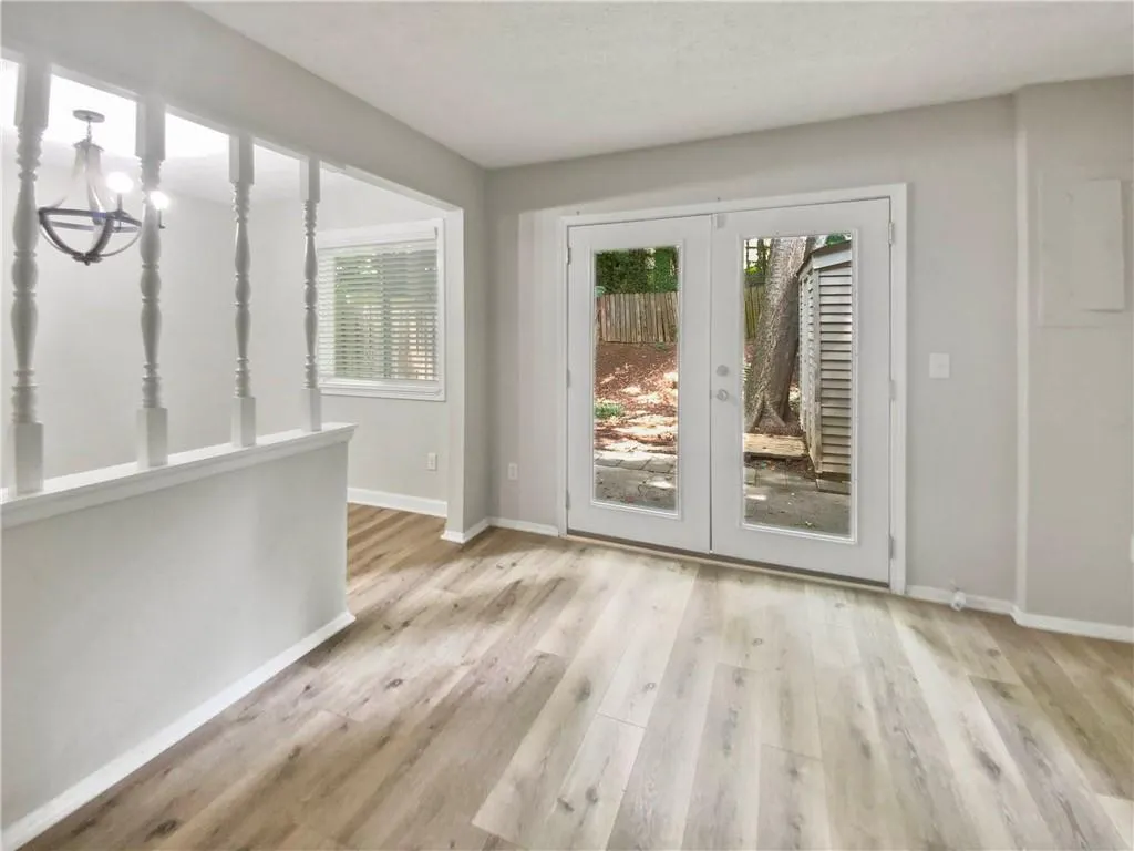 8857 Long Beach Circle, Atlanta, Georgia 30350, 2 Bedrooms Bedrooms, ,2 BathroomsBathrooms,Residential,Sold,8857 Long Beach Circle,7258010