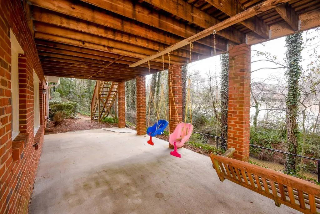 285 Grapevine Run, Atlanta, Georgia 30350, 5 Bedrooms Bedrooms, ,3 BathroomsBathrooms,Residential,Sold,285 Grapevine Run,5652414