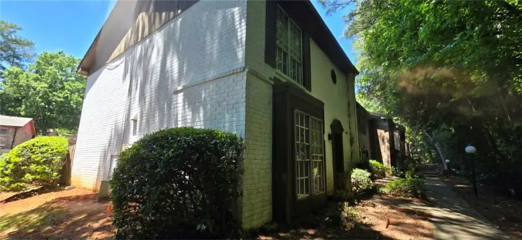673 Garden Walk Drive, Stone Mountain, Georgia 30083