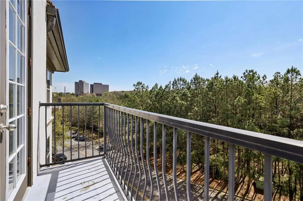 901 Abernathy Road Ne Unit 6110, Atlanta, Georgia 30328, 3 Bedrooms Bedrooms, ,2 BathroomsBathrooms,Residential,For Sale,901 Abernathy Road Ne Unit 6110,7731879