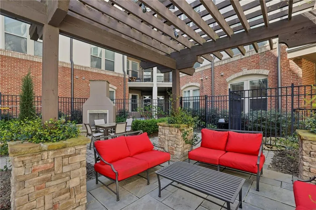 901 Abernathy Road Ne Unit 6110, Atlanta, Georgia 30328, 3 Bedrooms Bedrooms, ,2 BathroomsBathrooms,Residential,For Sale,901 Abernathy Road Ne Unit 6110,7731879