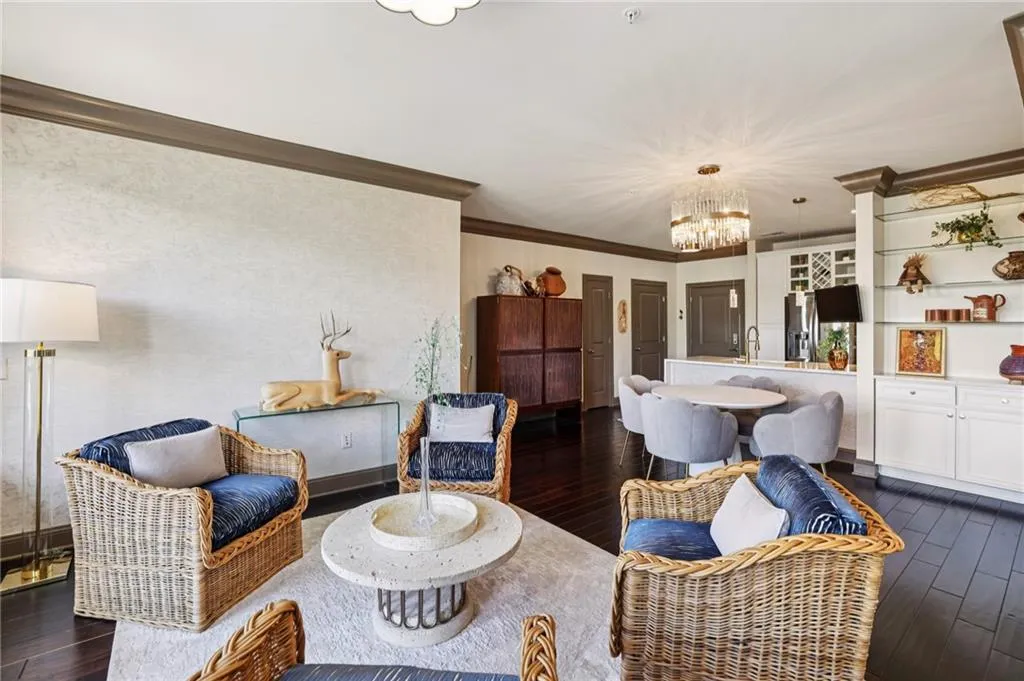 901 Abernathy Road Ne Unit 6110, Atlanta, Georgia 30328, 3 Bedrooms Bedrooms, ,2 BathroomsBathrooms,Residential,For Sale,901 Abernathy Road Ne Unit 6110,7731879