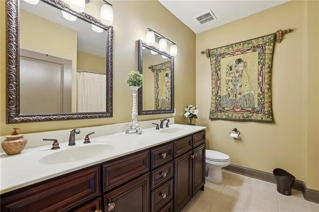 901 Abernathy Road Ne Unit 6110, Atlanta, Georgia 30328, 3 Bedrooms Bedrooms, ,2 BathroomsBathrooms,Residential,For Sale,901 Abernathy Road Ne Unit 6110,7731879