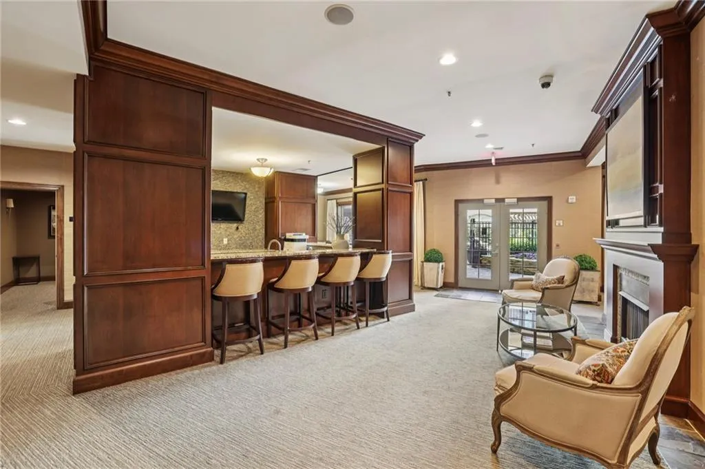 901 Abernathy Road Ne Unit 6110, Atlanta, Georgia 30328, 3 Bedrooms Bedrooms, ,2 BathroomsBathrooms,Residential,For Sale,901 Abernathy Road Ne Unit 6110,7731879