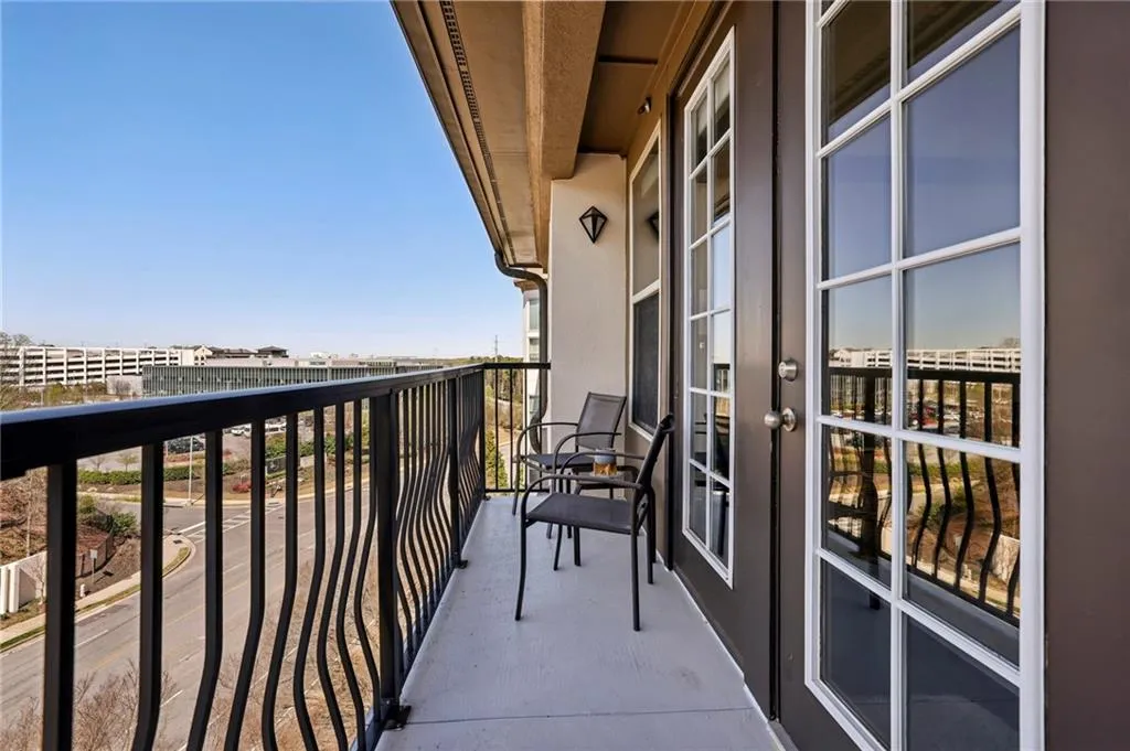 901 Abernathy Road Ne Unit 6110, Atlanta, Georgia 30328, 3 Bedrooms Bedrooms, ,2 BathroomsBathrooms,Residential,For Sale,901 Abernathy Road Ne Unit 6110,7731879