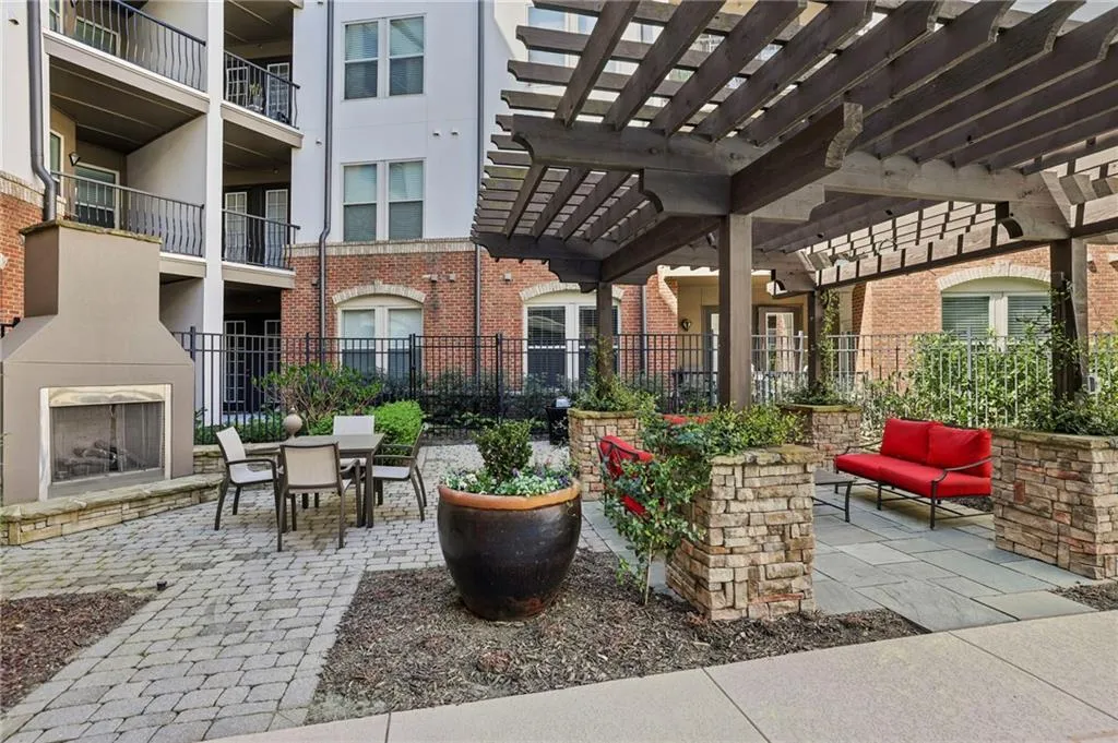 901 Abernathy Road Ne Unit 6110, Atlanta, Georgia 30328, 3 Bedrooms Bedrooms, ,2 BathroomsBathrooms,Residential,For Sale,901 Abernathy Road Ne Unit 6110,7731879