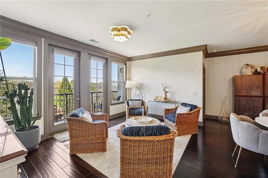 901 Abernathy Road Ne Unit 6110, Atlanta, Georgia 30328, 3 Bedrooms Bedrooms, ,2 BathroomsBathrooms,Residential,For Sale,901 Abernathy Road Ne Unit 6110,7731879