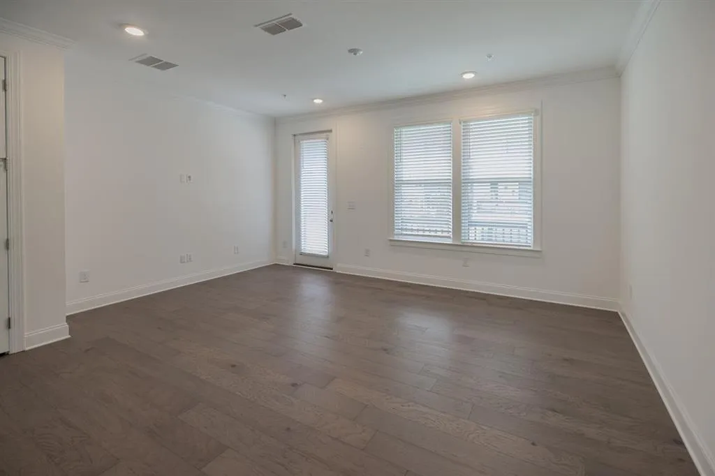 6595 Beacon Drive, Atlanta, Georgia 30328, 3 Bedrooms Bedrooms, ,3 BathroomsBathrooms,Residential,For Sale,6595 Beacon Drive,7641114