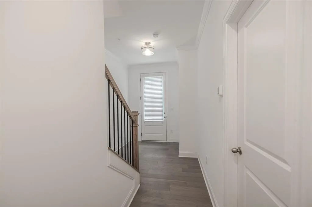 6595 Beacon Drive, Atlanta, Georgia 30328, 3 Bedrooms Bedrooms, ,3 BathroomsBathrooms,Residential,For Sale,6595 Beacon Drive,7641114