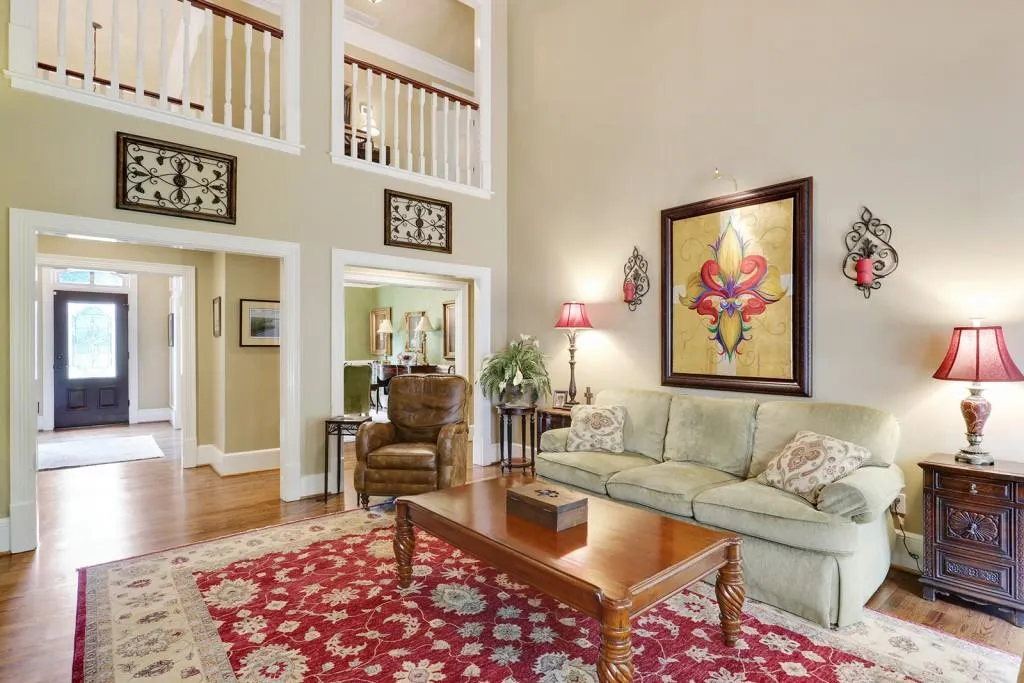 580 Avignon Court, Sandy Springs, Georgia 30350, 4 Bedrooms Bedrooms, ,3 BathroomsBathrooms,Residential,Sold,580 Avignon Court,5980046
