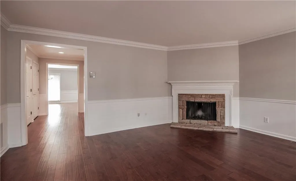 457 The North Chace, Sandy Springs, Georgia 30328, 3 Bedrooms Bedrooms, ,3 BathroomsBathrooms,Residential,Sold,457 The North Chace,6125480