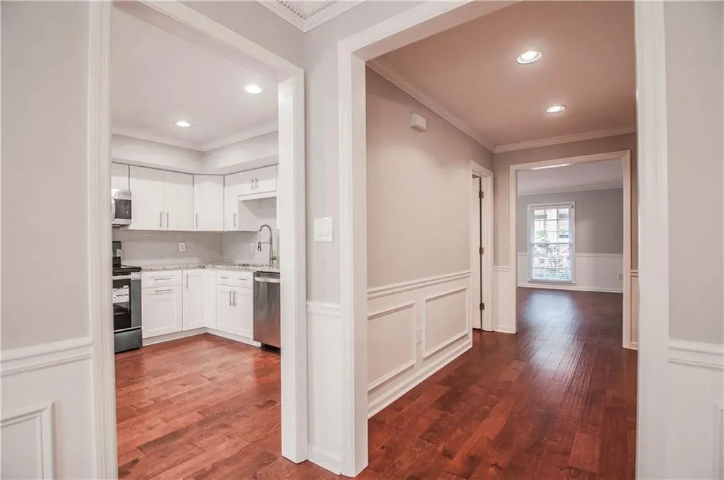 457 The North Chace, Sandy Springs, Georgia 30328, 3 Bedrooms Bedrooms, ,3 BathroomsBathrooms,Residential,Sold,457 The North Chace,6125480