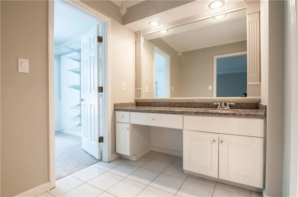 457 The North Chace, Sandy Springs, Georgia 30328, 3 Bedrooms Bedrooms, ,3 BathroomsBathrooms,Residential,Sold,457 The North Chace,6125480