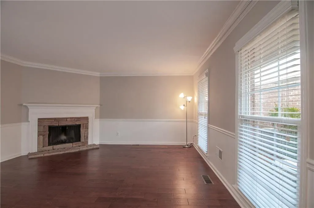 457 The North Chace, Sandy Springs, Georgia 30328, 3 Bedrooms Bedrooms, ,3 BathroomsBathrooms,Residential,Sold,457 The North Chace,6125480