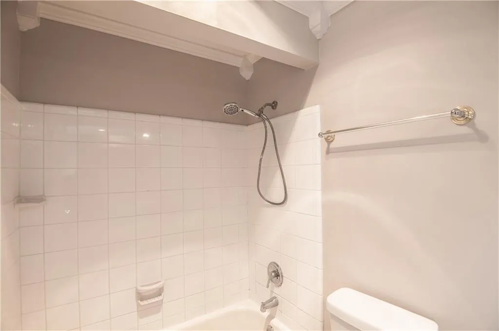 457 The North Chace, Sandy Springs, Georgia 30328, 3 Bedrooms Bedrooms, ,3 BathroomsBathrooms,Residential,Sold,457 The North Chace,6125480