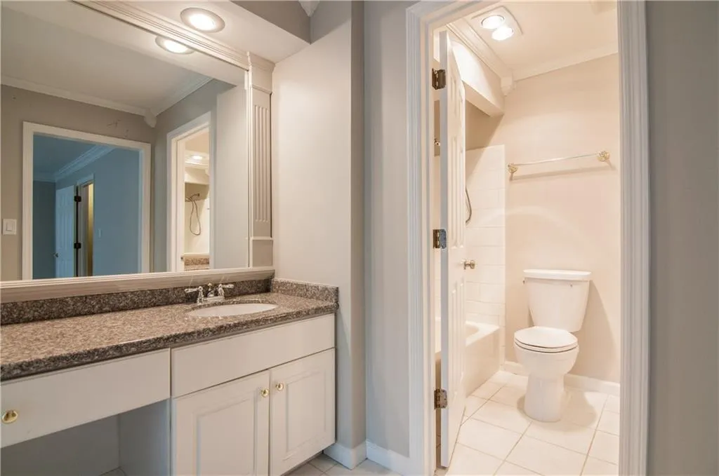 457 The North Chace, Sandy Springs, Georgia 30328, 3 Bedrooms Bedrooms, ,3 BathroomsBathrooms,Residential,Sold,457 The North Chace,6125480