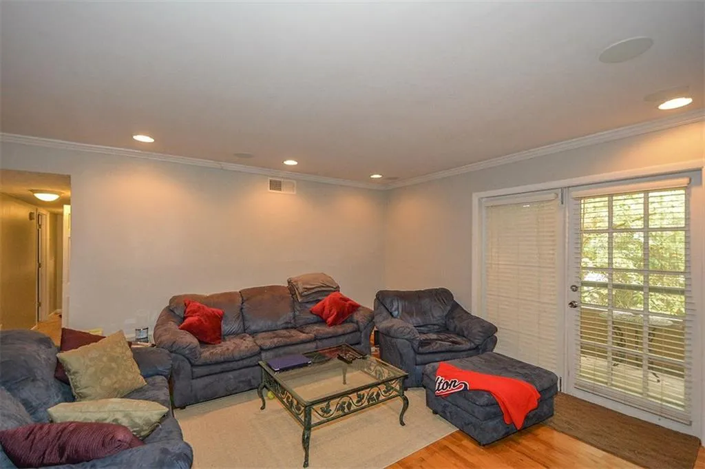 1150 Collier Road Nw Unit A3, Atlanta, Georgia 30318, 2 Bedrooms Bedrooms, ,2 BathroomsBathrooms,Residential,Sold,1150 Collier Road Nw Unit A3,5901813