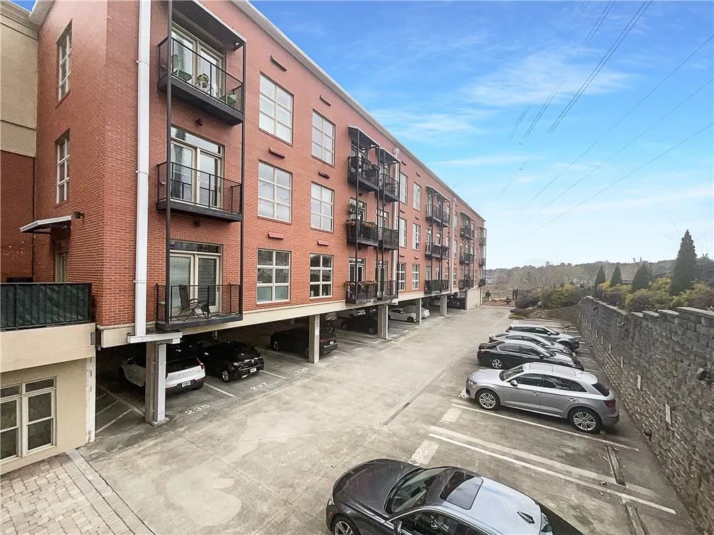 560 Dutch Valley Road Ne Unit 2301, Atlanta, Georgia 30324, 1 Bedroom Bedrooms, ,1 BathroomBathrooms,Residential,For Sale,560 Dutch Valley Road Ne Unit 2301,7536685