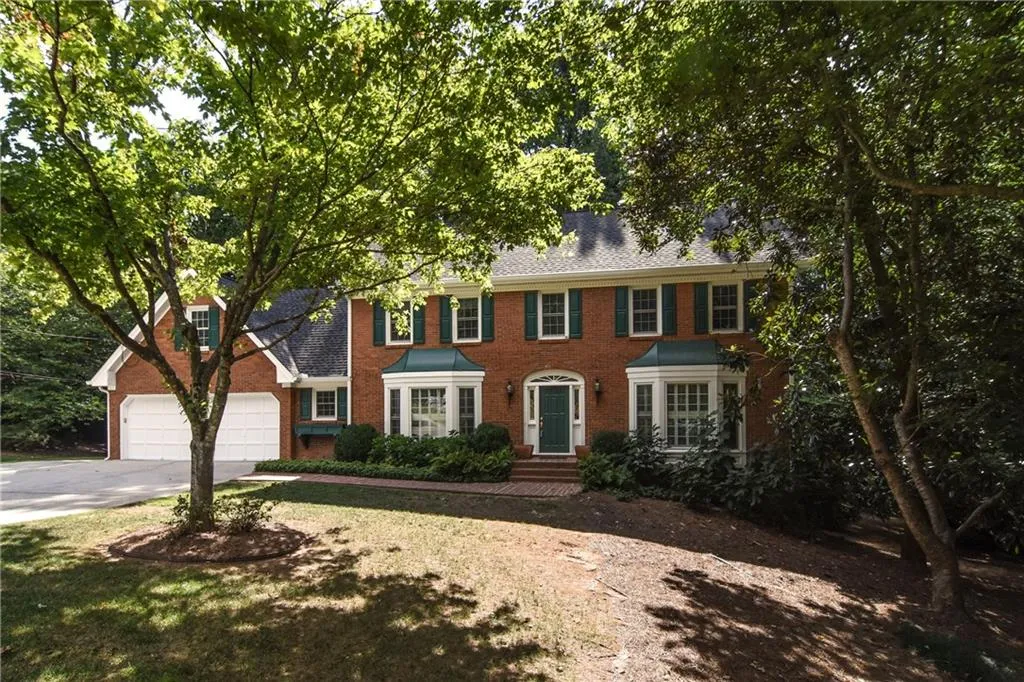 455 Otter Creek Court, Sandy Springs, Georgia 30328, 5 Bedrooms Bedrooms, ,4 BathroomsBathrooms,Residential,Sold,455 Otter Creek Court,5667560