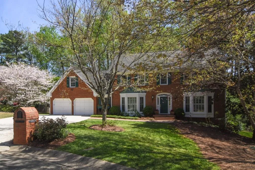 455 Otter Creek Court, Sandy Springs, Georgia 30328, 5 Bedrooms Bedrooms, ,4 BathroomsBathrooms,Residential,Sold,455 Otter Creek Court,5667560