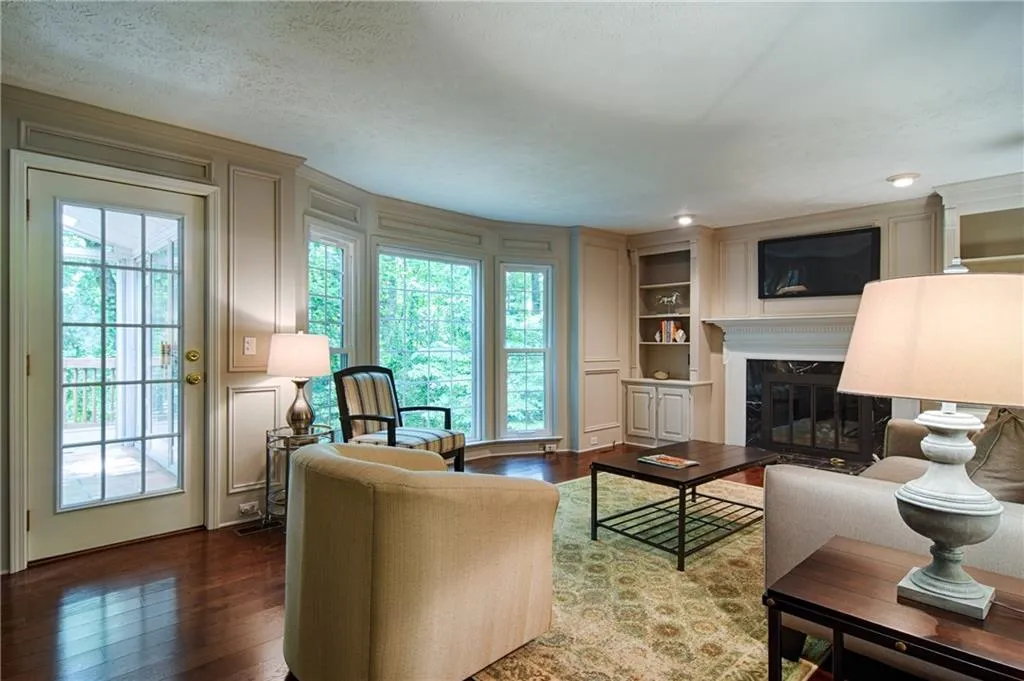 455 Otter Creek Court, Sandy Springs, Georgia 30328, 5 Bedrooms Bedrooms, ,4 BathroomsBathrooms,Residential,Sold,455 Otter Creek Court,5667560