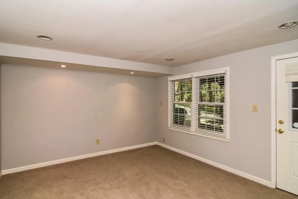 455 Otter Creek Court, Sandy Springs, Georgia 30328, 5 Bedrooms Bedrooms, ,4 BathroomsBathrooms,Residential,Sold,455 Otter Creek Court,5667560