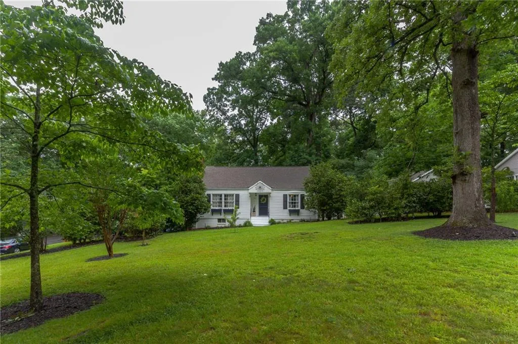 1302 Roxboro Drive Ne, Brookhaven, Georgia 30324, 4 Bedrooms Bedrooms, ,2 BathroomsBathrooms,Residential,Sold,1302 Roxboro Drive Ne,6018811