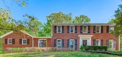 314 River Valley Road, Sandy Springs, Georgia 30328, 4 Bedrooms Bedrooms, ,3 BathroomsBathrooms,Residential,Sold,314 River Valley Road,6076925