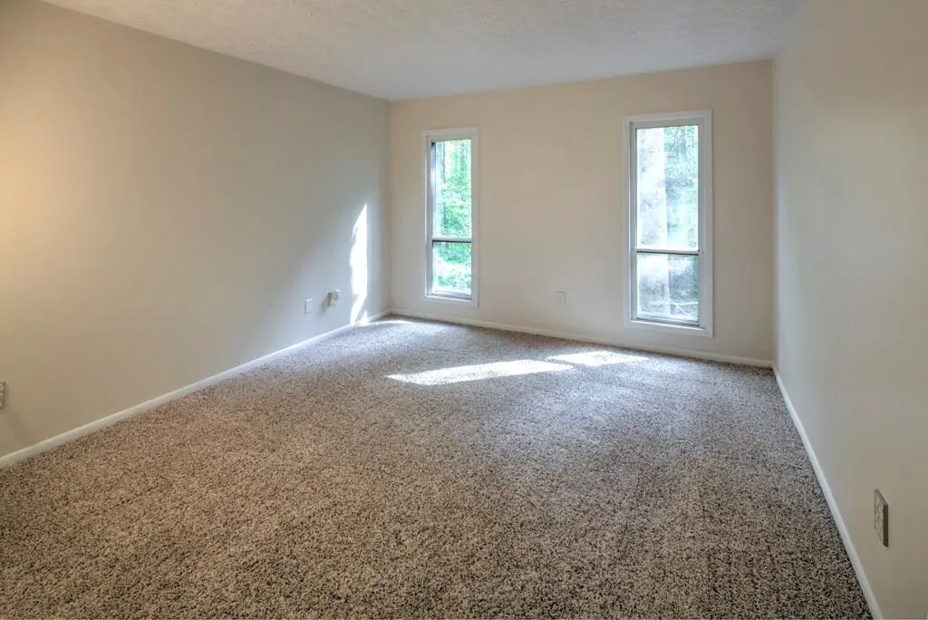 5151 Roswell Road Unit 1, Atlanta, Georgia 30342, 2 Bedrooms Bedrooms, ,2 BathroomsBathrooms,Residential,Sold,5151 Roswell Road Unit 1,5769649