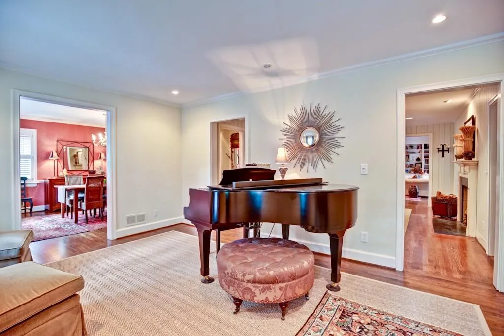 3109 Rockingham Drive, Atlanta, Georgia 30327, 5 Bedrooms Bedrooms, ,4 BathroomsBathrooms,Residential,Sold,3109 Rockingham Drive,5736252