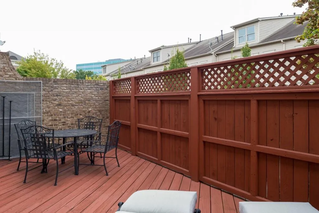 684 Lockton Place, Atlanta, Georgia 30342, 4 Bedrooms Bedrooms, ,4 BathroomsBathrooms,Residential,Sold,684 Lockton Place,6636666