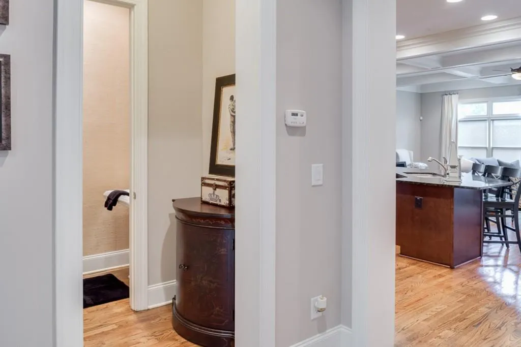 684 Lockton Place, Atlanta, Georgia 30342, 4 Bedrooms Bedrooms, ,4 BathroomsBathrooms,Residential,Sold,684 Lockton Place,6636666