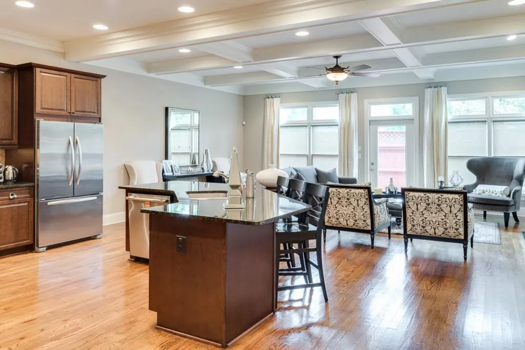 684 Lockton Place, Atlanta, Georgia 30342, 4 Bedrooms Bedrooms, ,4 BathroomsBathrooms,Residential,Sold,684 Lockton Place,6636666