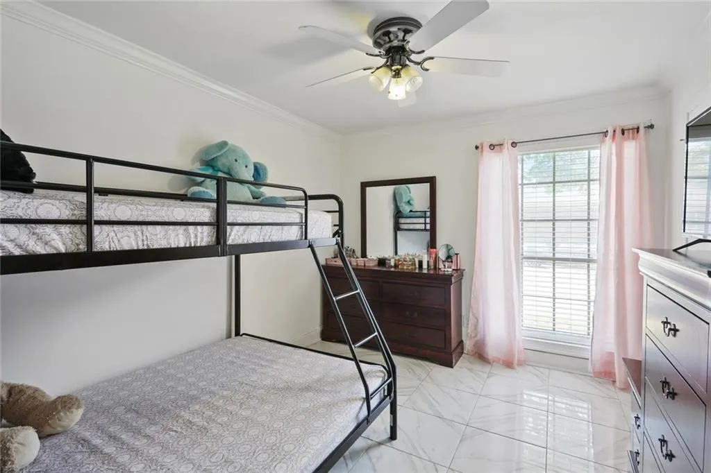 5594 Kingsport Drive Unit 17, Atlanta, Georgia 30342, 3 Bedrooms Bedrooms, ,2 BathroomsBathrooms,Residential,Sold,5594 Kingsport Drive Unit 17,6753539