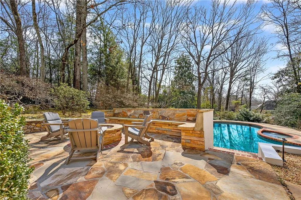 5680 Glen Errol Road, Atlanta, Georgia 30327, 4 Bedrooms Bedrooms, ,3 BathroomsBathrooms,Residential,For Sale,5680 Glen Errol Road,7722429