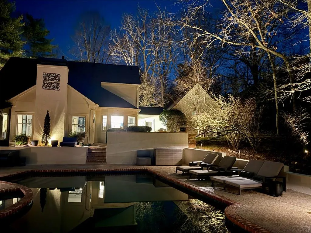 5680 Glen Errol Road, Atlanta, Georgia 30327, 4 Bedrooms Bedrooms, ,3 BathroomsBathrooms,Residential,For Sale,5680 Glen Errol Road,7722429