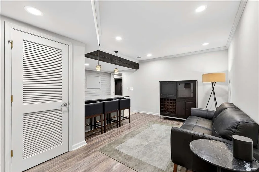 5680 Glen Errol Road, Atlanta, Georgia 30327, 4 Bedrooms Bedrooms, ,3 BathroomsBathrooms,Residential,For Sale,5680 Glen Errol Road,7722429