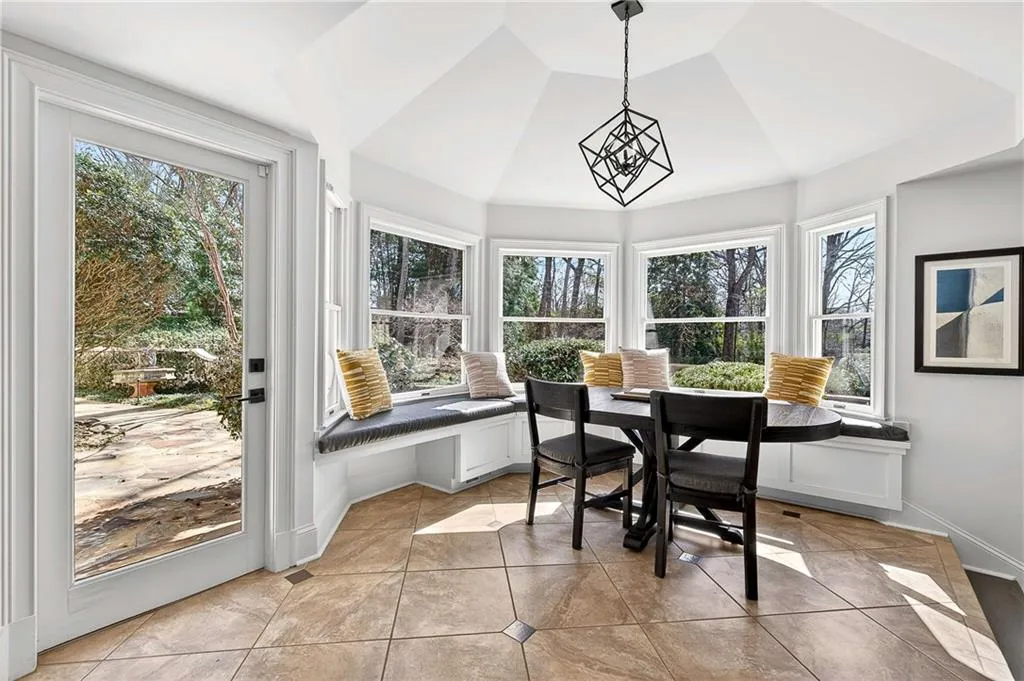 5680 Glen Errol Road, Atlanta, Georgia 30327, 4 Bedrooms Bedrooms, ,3 BathroomsBathrooms,Residential,For Sale,5680 Glen Errol Road,7722429