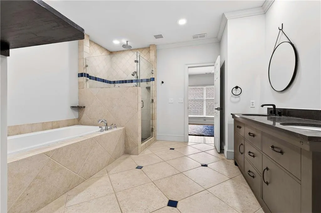 5680 Glen Errol Road, Atlanta, Georgia 30327, 4 Bedrooms Bedrooms, ,3 BathroomsBathrooms,Residential,For Sale,5680 Glen Errol Road,7722429
