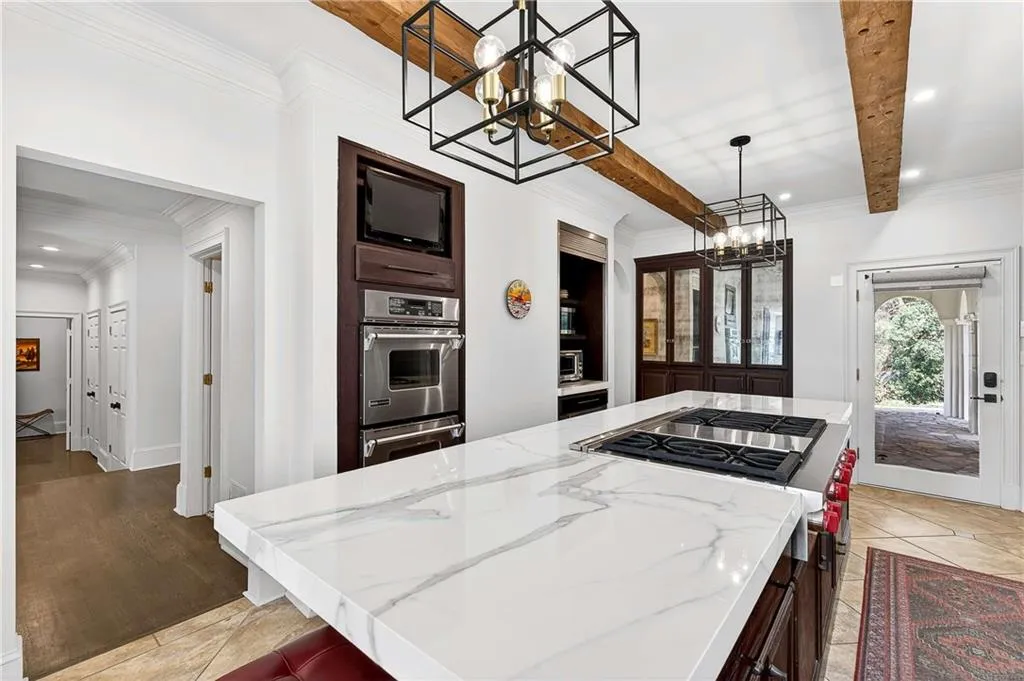 5680 Glen Errol Road, Atlanta, Georgia 30327, 4 Bedrooms Bedrooms, ,3 BathroomsBathrooms,Residential,For Sale,5680 Glen Errol Road,7722429