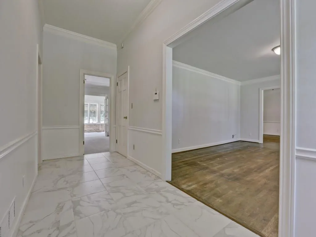 6055 Riverside Drive, Sandy Springs, Georgia 30328, 4 Bedrooms Bedrooms, ,3 BathroomsBathrooms,Residential,Sold,6055 Riverside Drive,5869187